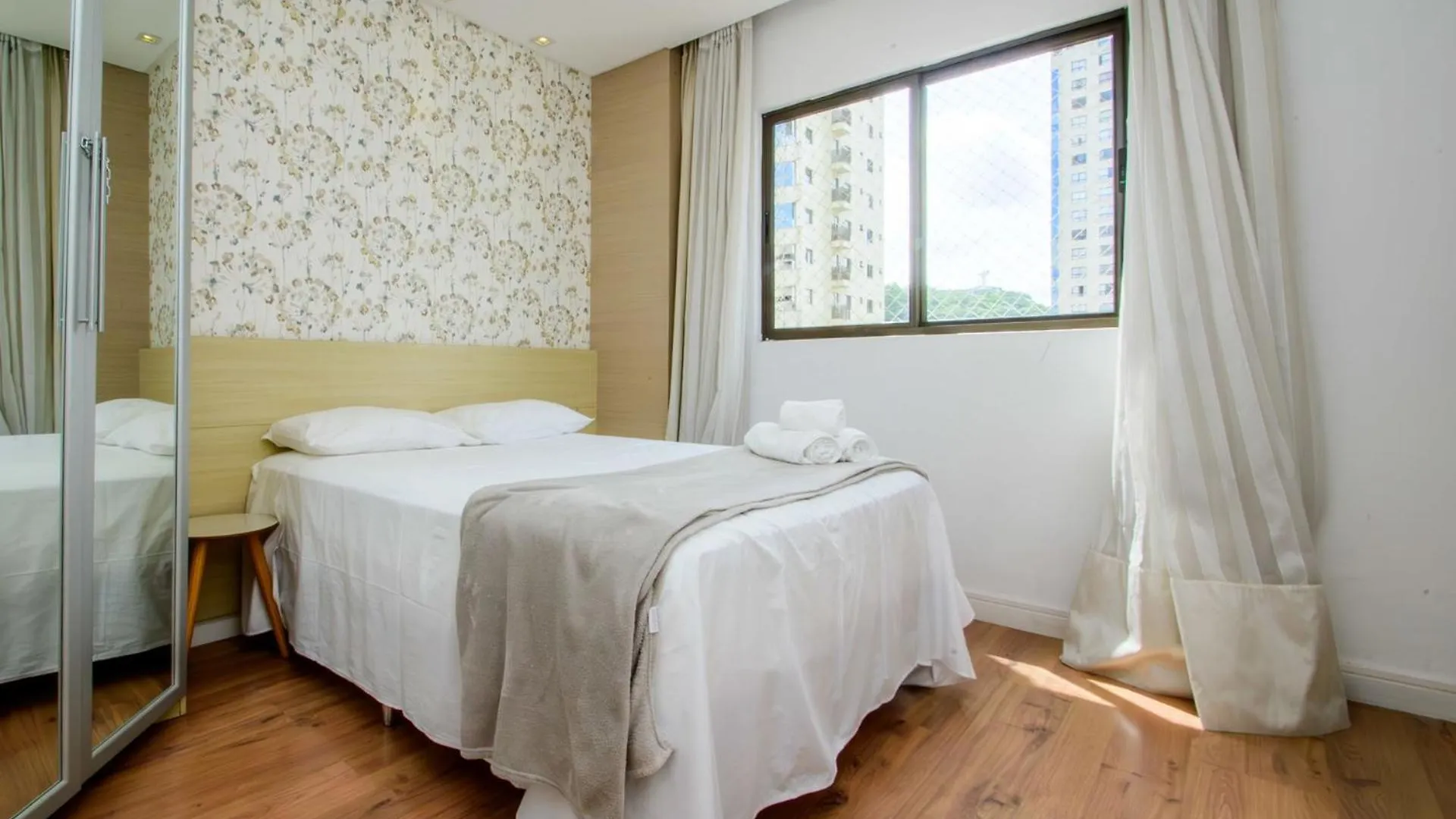 Apto Prox. A Praia Central No Centro De Bc Rb6578 Balneário Camboriú